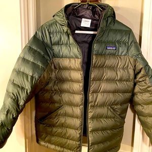 Boys Patagonia reversible coat size 14